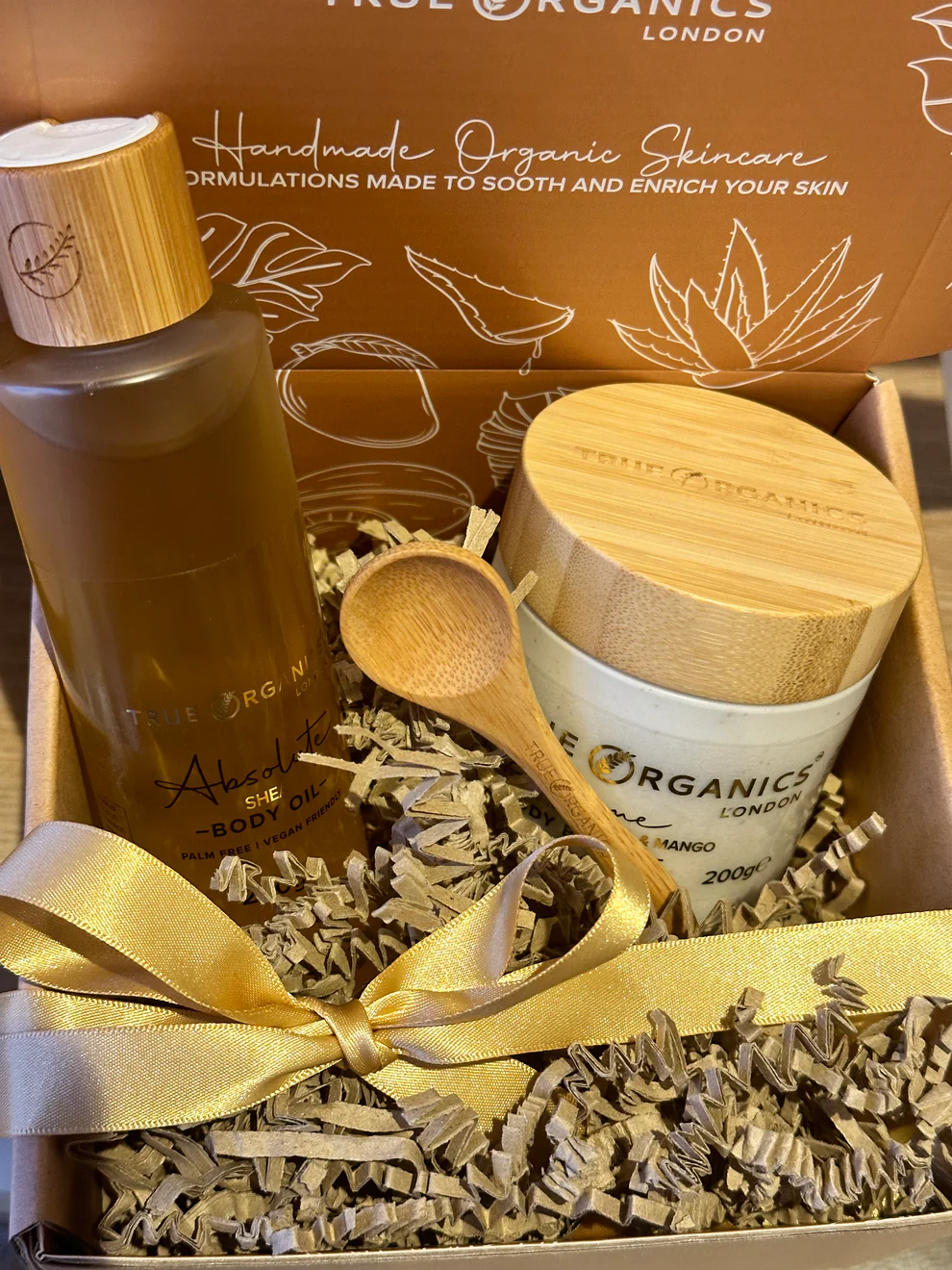 Shea and Mango Whipped Body Butter 200ml & Shea Body Oil 200ml Gift Set
